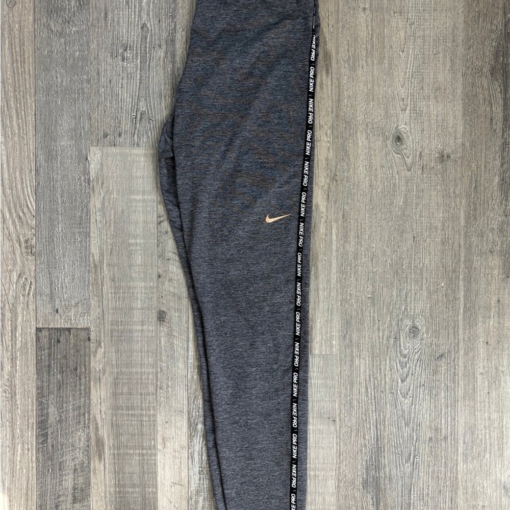 Nike Pro Gray and Black Leggings - Picture 2 of 4
